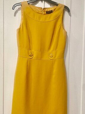 Tahari Arthur S. Levine Midi Mustard Colored Dress With Hidden Zipper Size 4